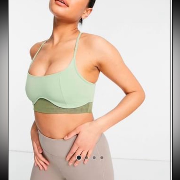 ASOS YOGA SET in size XS - Picture 3 of 4